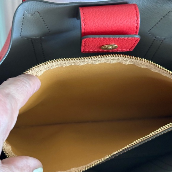 Tory Burch red leather purse with shoulder strap. NEW worn on two occasions. - Picture 4 of 6